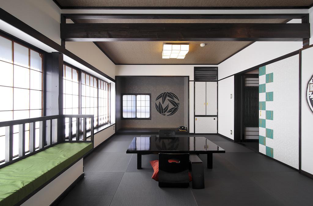 Goyokan Izu  Bilik gambar